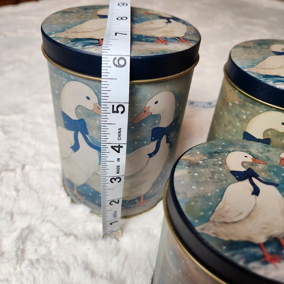 Vintage R.O.C. Nesting Goose Geese Storage Tin (Set of 3) - Picture 8 of 8